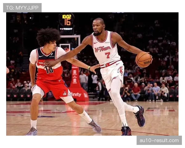 乌度卡死用主力轮换模式 杜兰特高出场时间引发体能管理争议